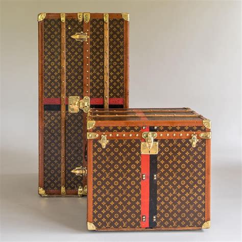 louis vuitton trunks bandeau|louis vuitton original trunk.